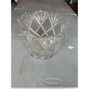 Mikasa Glass bowl decoration